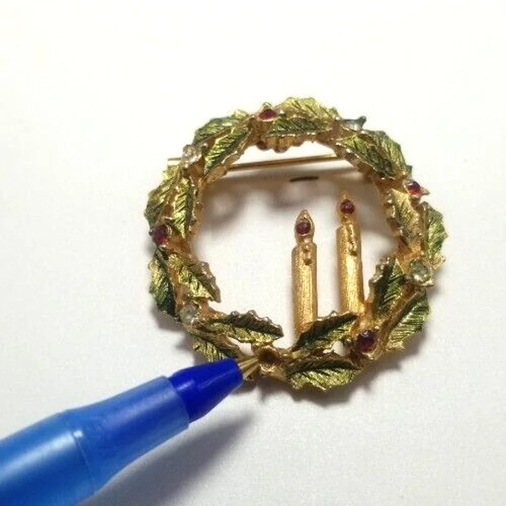 Vintage Brooch Christmas Wreath, Candles Pin Gold Tone Red Rhinestone, Gift Box